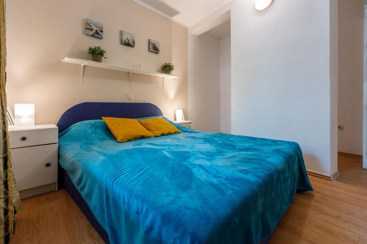 Apartments Kalla 茨里克韦尼察 外观 照片